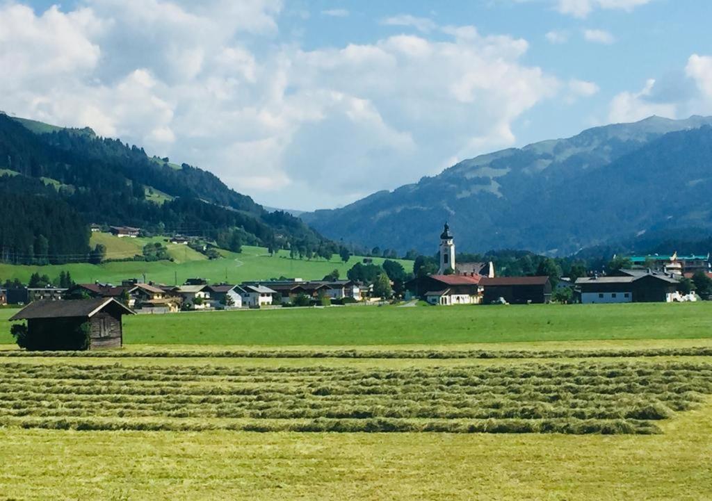 Dahoam By Tani Apartment Oberndorf in Tirol Exterior photo
